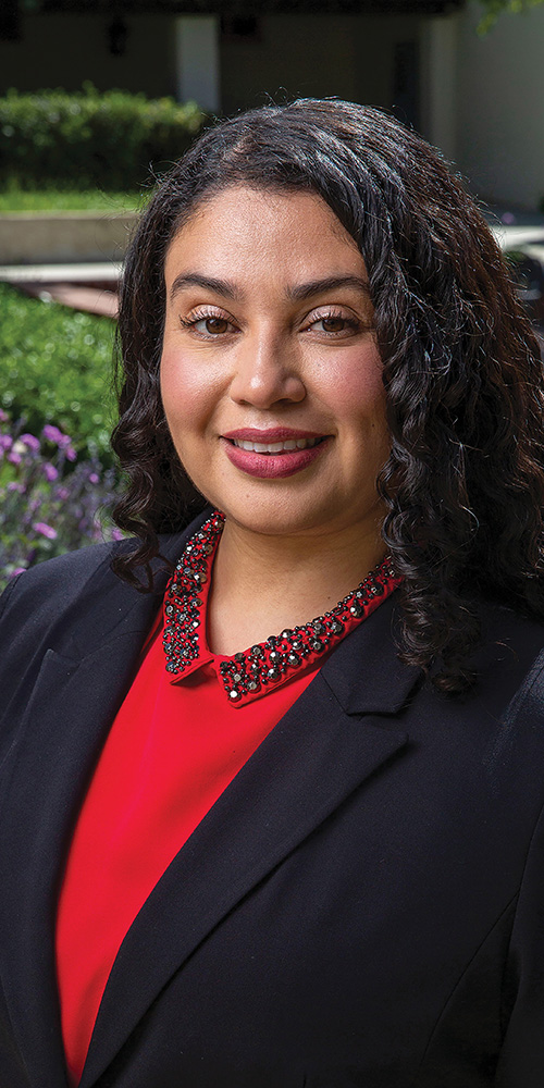 Cynthia Flores
