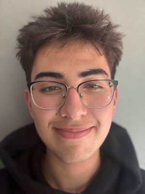 Headshot of Mikey Reszneki