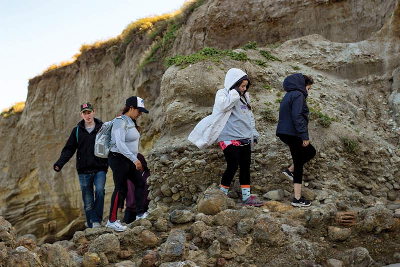 SURF students explore the intertidal zone of Santa Rosa Island SURF students explore the intertidal zone of Santa Rosa Island