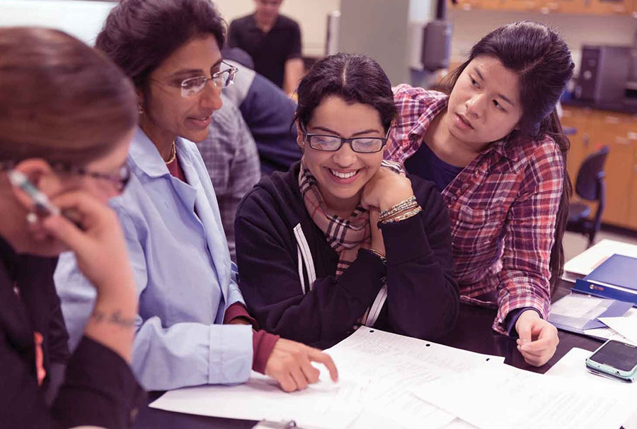 Nitika Parmar with students